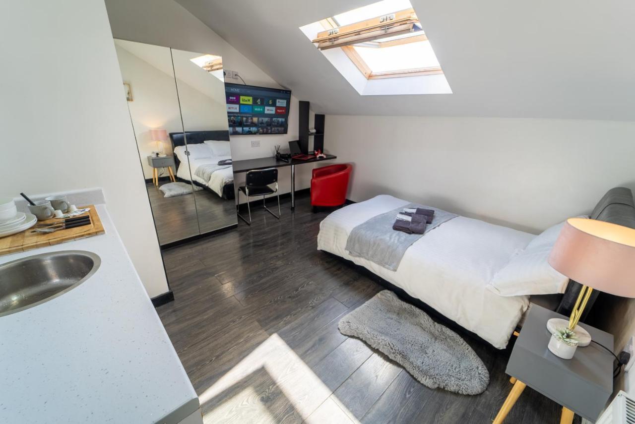 Stay Sa Cosy Equipped Studios Available 10 Mins From The City! Free Wifi &50" Smart Tv'S! Birmingham Pokoj fotografie